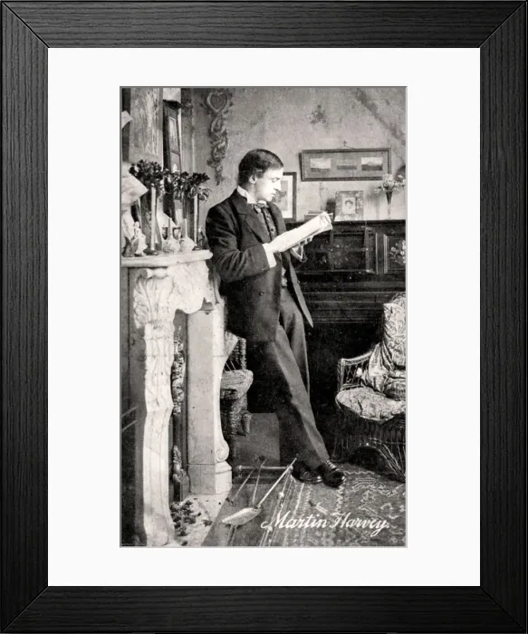 Framed Print : John Martin Harvey (1863-1944), English actor, early 20th century Framed Print : John Martin Harvey (1863-1944), English actor, early 20th century