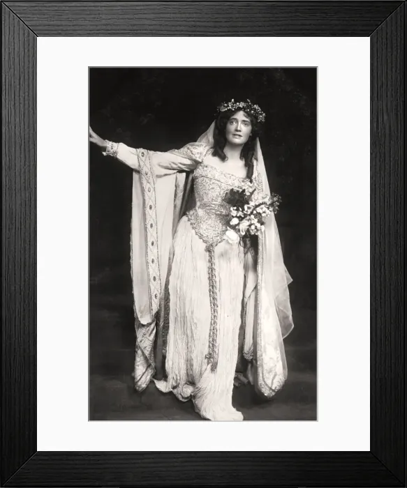 Framed Print : Dorothea Baird (1875-1933), English actress, early 20th century. Artist: Foulsham and Banfield Framed Print : Dorothea Baird (1875-1933), English actress, early 20th century. Artist: Foulsham and Banfield