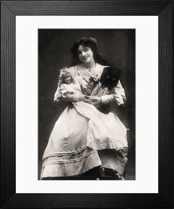 Framed Print : Madge Crichton (b1881), actress, 1906. Artist: Lemeilleur Framed Print : Madge Crichton (b1881), actress, 1906. Artist: Lemeilleur