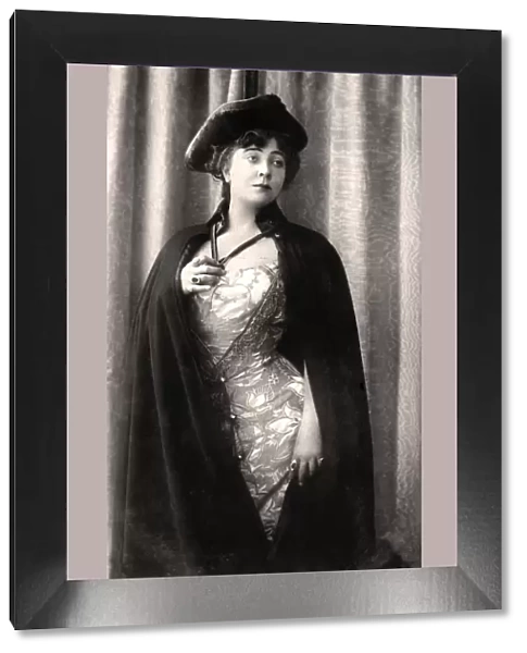 Olga Nethersole (c1863-1951), English actress and theatre producer, early 20th century. Artist: Rotary Photo