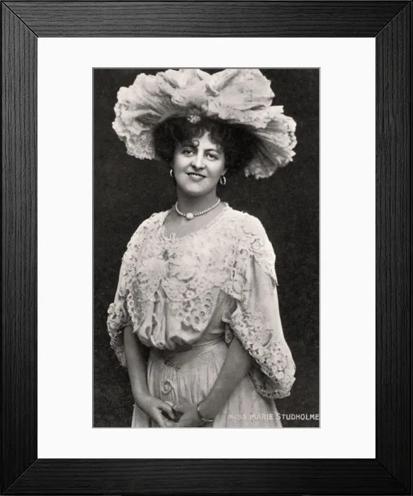 Framed Print : Marie Studholme (1875-1930), English actress, 20th century Framed Print : Marie Studholme (1875-1930), English actress, 20th century