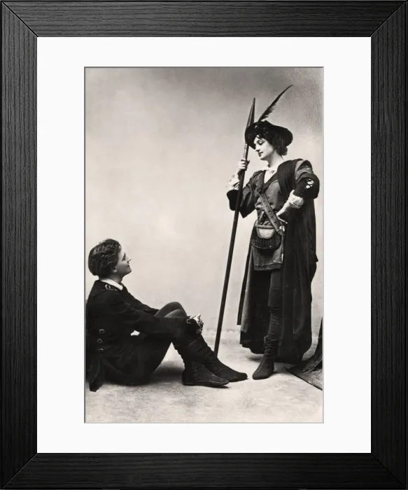 Framed Print : Lilian Braithwaite (1873-1948) and Henry Ainley (1875-1945), 1907. Artist: J Beagles & Co Framed Print : Lilian Braithwaite (1873-1948) and Henry Ainley (1875-1945), 1907. Artist: J Beagles & Co