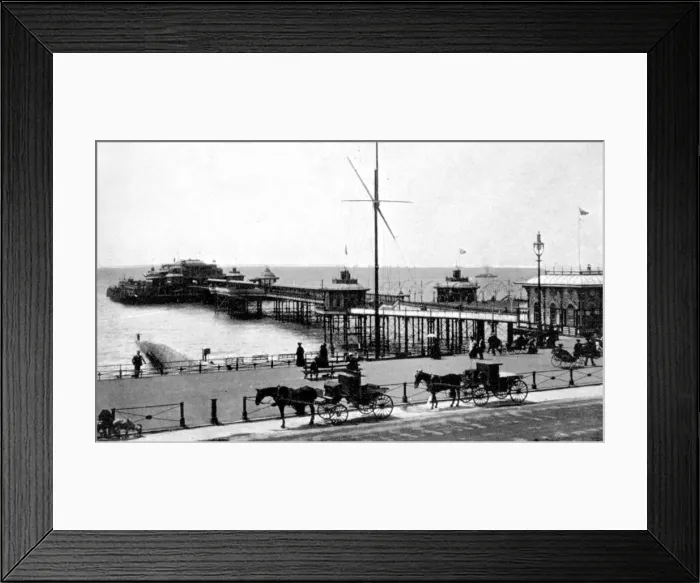 Framed Print : West Pier, Brighton, Sussex, early 20th Century Framed Print : West Pier, Brighton, Sussex, early 20th Century