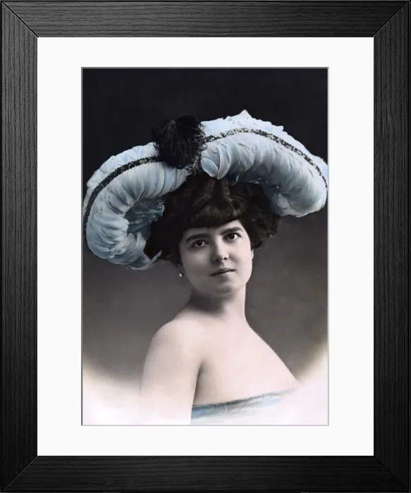 Framed Print : Paule Delys, theatre actress, 1904. Artist: Walery Framed Print : Paule Delys, theatre actress, 1904. Artist: Walery