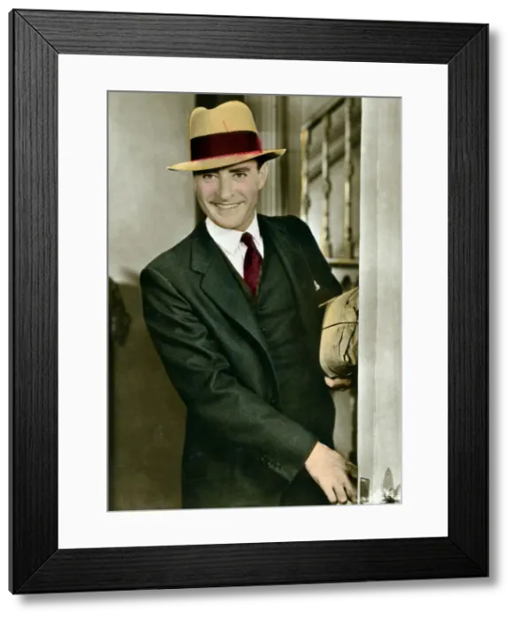 Framed Print : John Gilbert (1895-1936), silent film star, early 20th century Framed Print : John Gilbert (1895-1936), silent film star, early 20th century