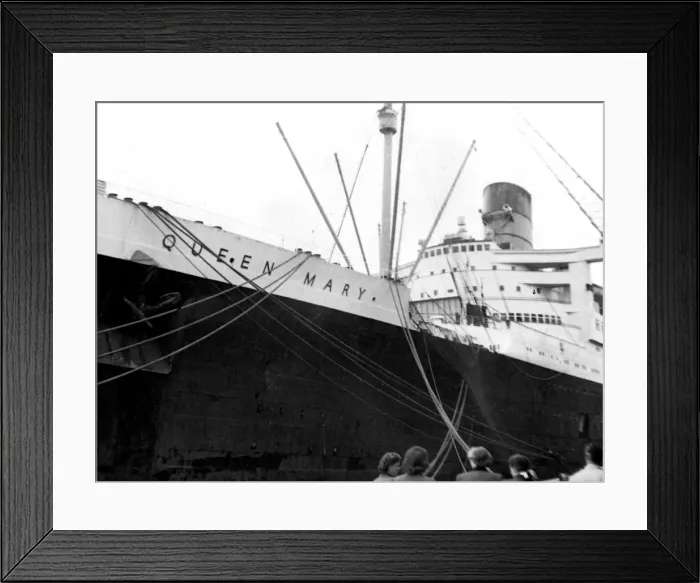 Framed Print : Ocean liner RMS Queen Mary, 20th century Framed Print : Ocean liner RMS Queen Mary, 20th century