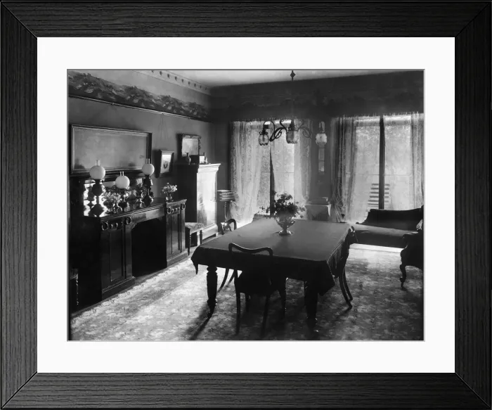 Framed Print : Edwardian dining room, 1909 Framed Print : Edwardian dining room, 1909