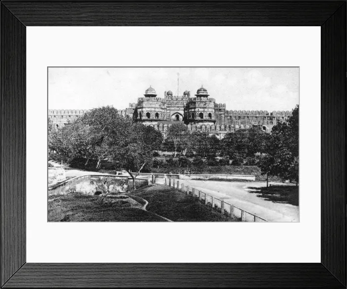Framed Print : Delhi Gate, Fort Agra, 20th century Framed Print : Delhi Gate, Fort Agra, 20th century