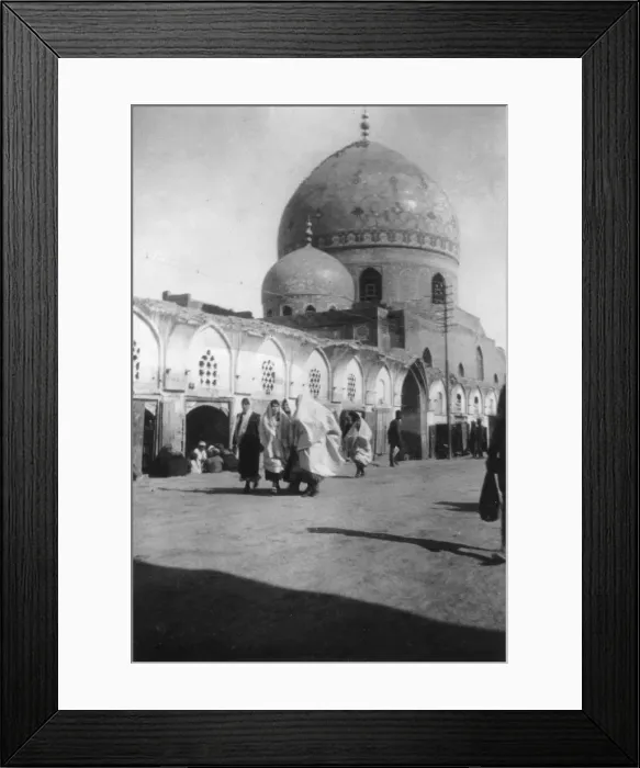 Framed Print : Mosque on New street, Baghdad, Iraq, 1917-1919 Framed Print : Mosque on New street, Baghdad, Iraq, 1917-1919