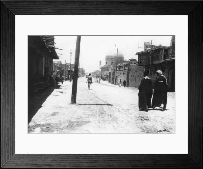 Framed Print : New Street, Baghdad, Mesopotamia, WWI, 1918 Framed Print : New Street, Baghdad, Mesopotamia, WWI, 1918