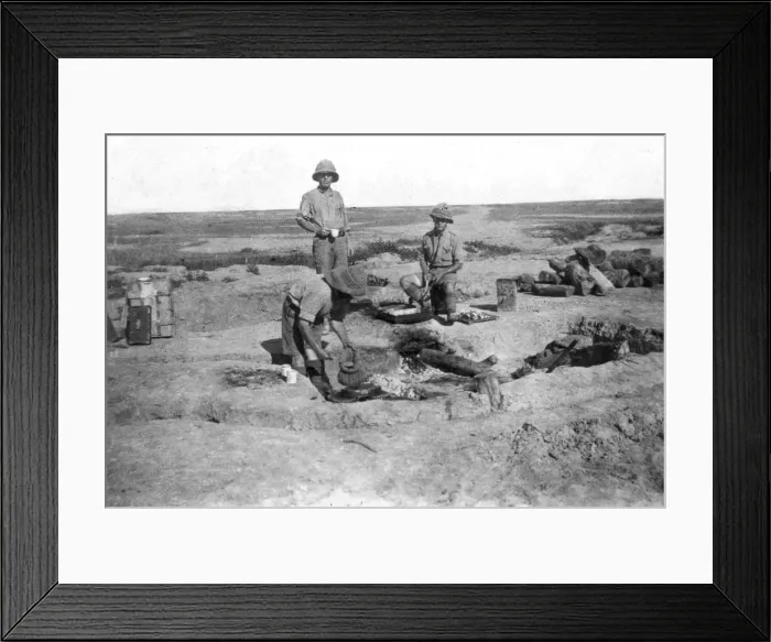 Framed Print : British army C company cooking, Mesopotamia, WWI, 1918 Framed Print : British army C company cooking, Mesopotamia, WWI, 1918