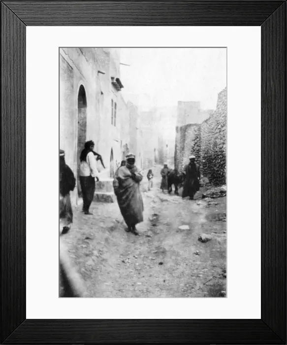 Framed Print : A street in Mosul, Mesopotamia, 1918 Framed Print : A street in Mosul, Mesopotamia, 1918