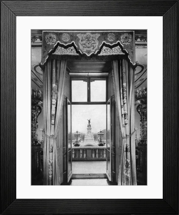 Framed Print : View of the Victoria Monument from inside Buckingham Palace, London, 1935 Framed Print : View of the Victoria Monument from inside Buckingham Palace, London, 1935