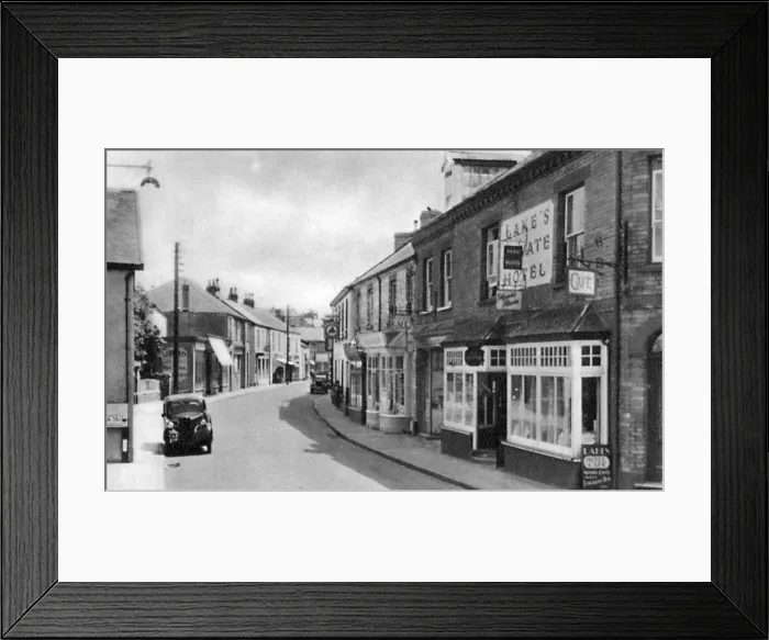 Framed Print : Cean Street, Braunton, Devon, early 20th century Framed Print : Cean Street, Braunton, Devon, early 20th century
