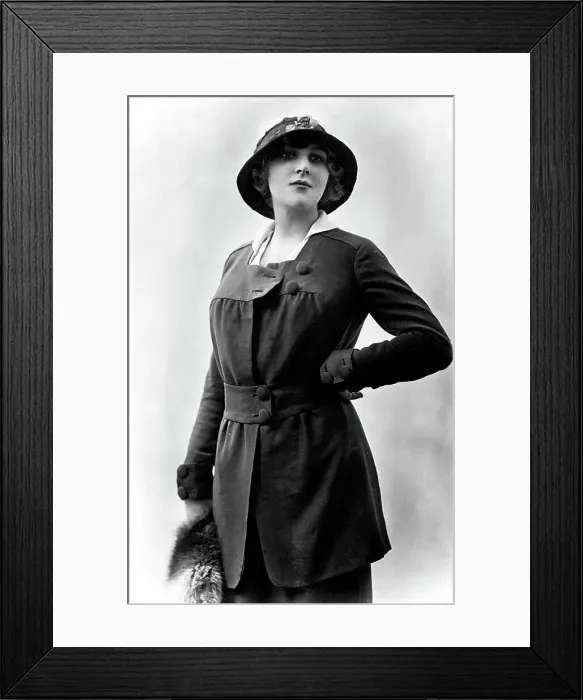 Framed Print : Isobel Elsom, British actress, 1916. Artist: Lallie Charles Framed Print : Isobel Elsom, British actress, 1916. Artist: Lallie Charles