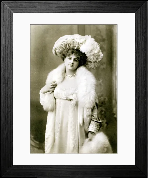 Framed Print : Marie Studholme (1875-1930), English actress, 1900s. Artist: W&D Downey Framed Print : Marie Studholme (1875-1930), English actress, 1900s. Artist: W&D Downey