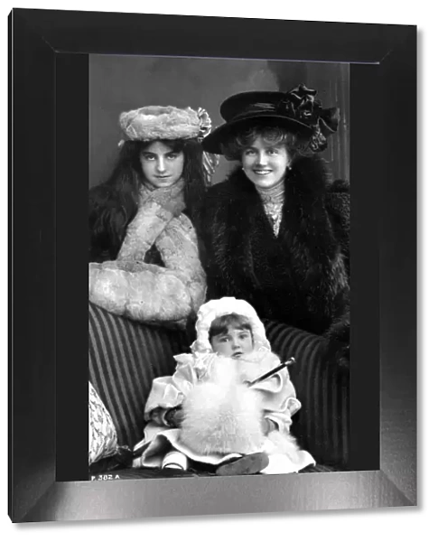 Ellaline Terriss (1872-1971), English actress and singer, 1908. Artist: Rotary Photo