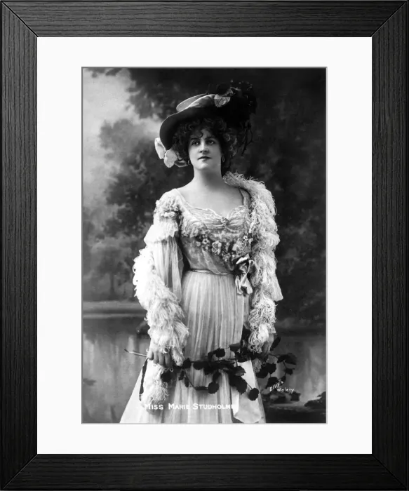 Framed Print : Marie Studholme (1875-1930), English actress, 1900s. Artist: Ellis & Walery Framed Print : Marie Studholme (1875-1930), English actress, 1900s. Artist: Ellis & Walery