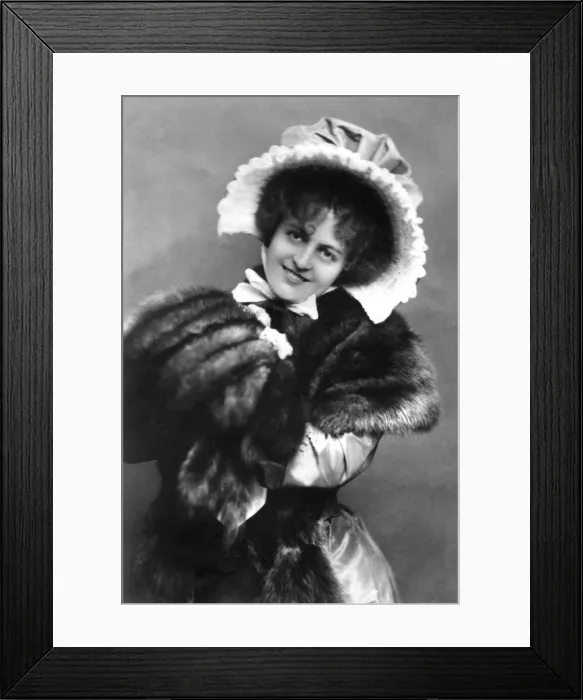 Framed Print : Marie Studholme (1875-1930), English actress, 1904. Artist: Johnston & Hoffman Framed Print : Marie Studholme (1875-1930), English actress, 1904. Artist: Johnston & Hoffman