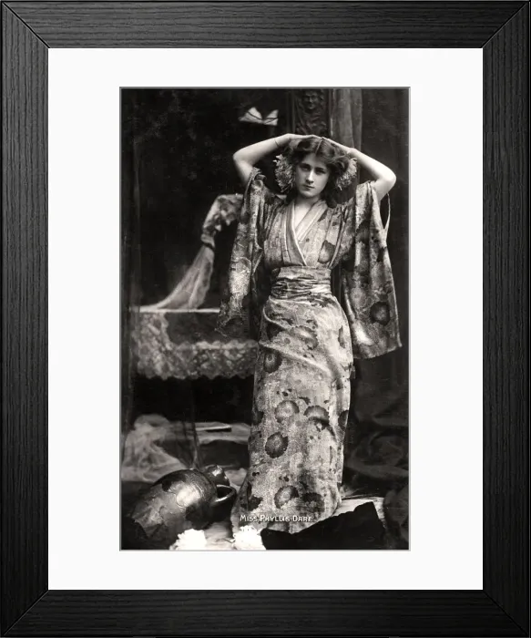 Framed Print : Phyllis Dare (1890-1975), English actress, 1906. Artist: Bassano Studio Framed Print : Phyllis Dare (1890-1975), English actress, 1906. Artist: Bassano Studio