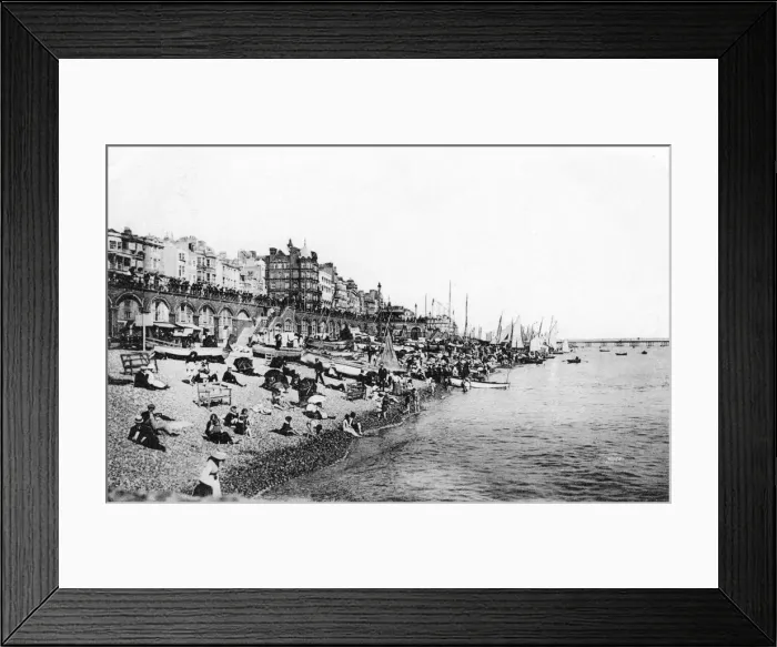 Framed Print : Brighton beach, East Sussex, c1900s-1920s Framed Print : Brighton beach, East Sussex, c1900s-1920s