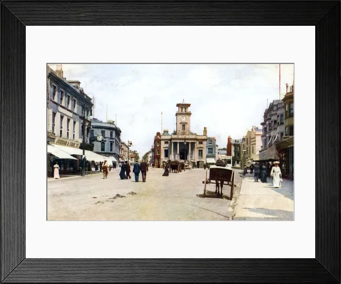 Framed Print : South Street, Worthing, West Sussex, c1900s-1920s Framed Print : South Street, Worthing, West Sussex, c1900s-1920s