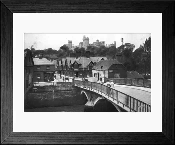 Framed Print : Arundel Castle and bridge, Arundel, West Sussex, c1900s-c1920s