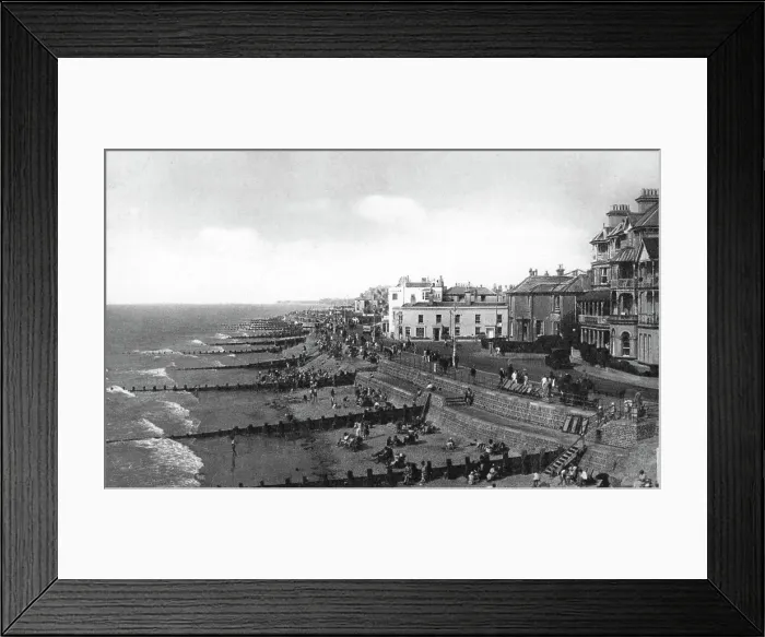 Framed Print : Bognor Regis, West Sussex, c1900s-c1920s Framed Print : Bognor Regis, West Sussex, c1900s-c1920s