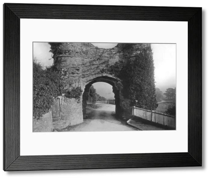 Framed Print : Strand Gate, Winchelsea, East Sussex, c1900s-c1920s. Artist: AH Homeward Framed Print : Strand Gate, Winchelsea, East Sussex, c1900s-c1920s. Artist: AH Homeward