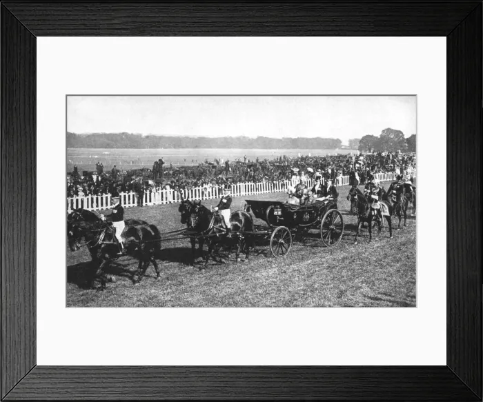 Framed Print : The king and queen arriving at the Leopardstown races, Dublin, July 1911, (1936) Framed Print : The king and queen arriving at the Leopardstown races, Dublin, July 1911, (1936)