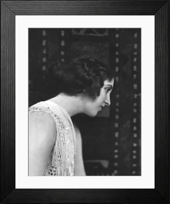 Framed Print : Rita Jolivet (1890-1971), English actress, 1911-1912 Framed Print : Rita Jolivet (1890-1971), English actress, 1911-1912