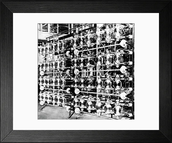 Framed Print : Transmitting valves at Marconi Station in Carnarvon, Gwynedd, 1926 Framed Print : Transmitting valves at Marconi Station in Carnarvon, Gwynedd, 1926