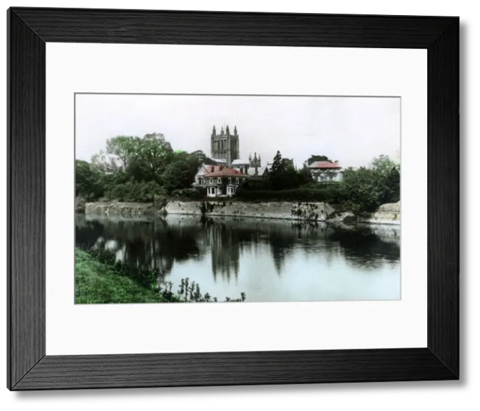 Framed Print : Hereford Cathedral, 1926. Artist: Cavenders Ltd Framed Print : Hereford Cathedral, 1926. Artist: Cavenders Ltd