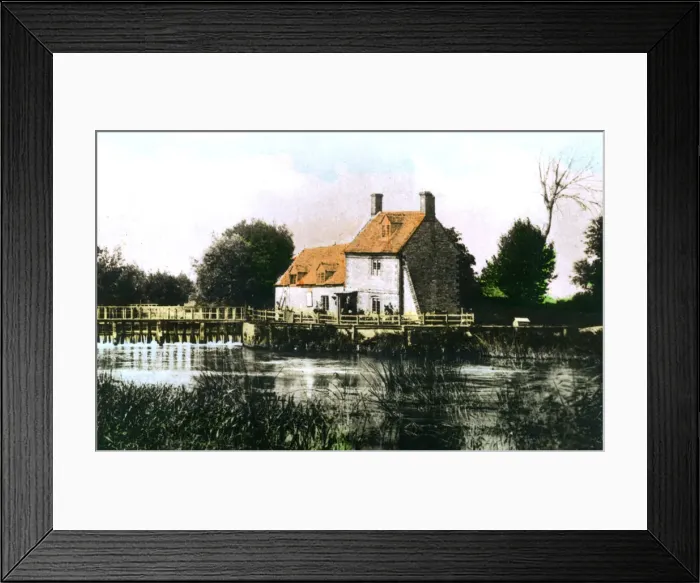 Framed Print : Rushey Weir, River Thames, 1926. Artist: Cavenders Ltd Framed Print : Rushey Weir, River Thames, 1926. Artist: Cavenders Ltd