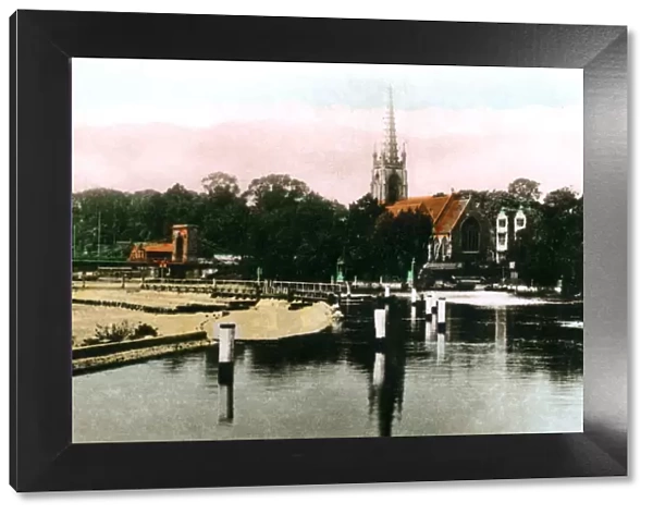 The River Thames at Marlow, Buckinghamshire, 1926. Artist: Cavenders Ltd