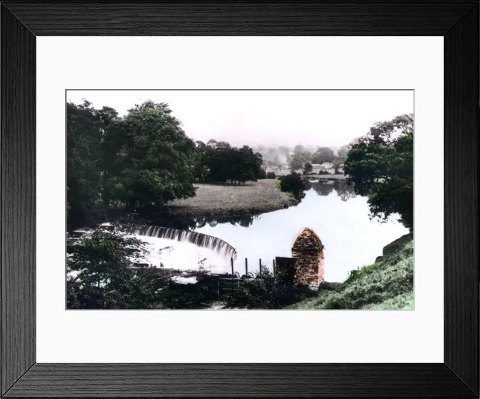 Framed Print : The Riddle Valley at Clitheroe, Lancashire, 1926. Artist: Cavenders Ltd Framed Print : The Riddle Valley at Clitheroe, Lancashire, 1926. Artist: Cavenders Ltd