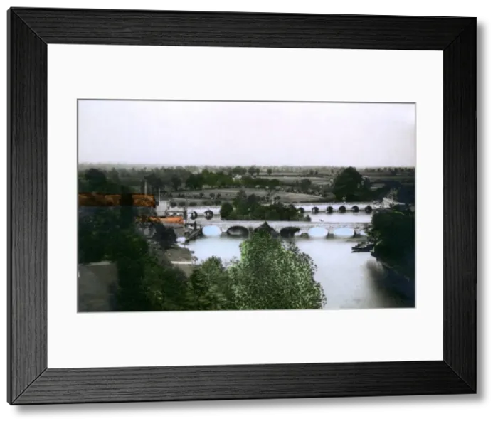 Framed Print : Bridges at Stratford-upon-Avon, Warwickshire, 1926. Artist: Cavenders Ltd Framed Print : Bridges at Stratford-upon-Avon, Warwickshire, 1926. Artist: Cavenders Ltd