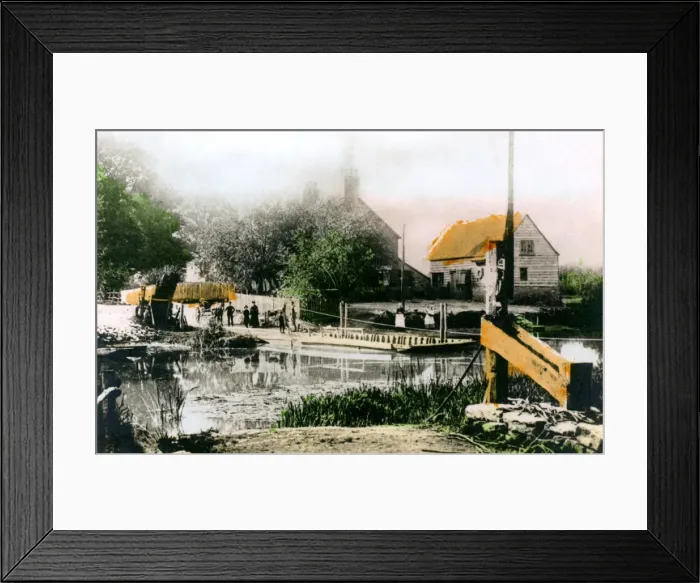 Framed Print : The ferry at Bablock Hythe, Oxfordshire, 1926. Artist: Cavenders Ltd Framed Print : The ferry at Bablock Hythe, Oxfordshire, 1926. Artist: Cavenders Ltd