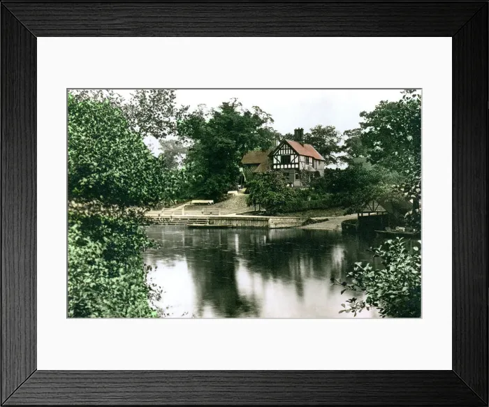 Framed Print : The River Dee at Chester, Cheshire, 1926. Artist: Cavenders Ltd Framed Print : The River Dee at Chester, Cheshire, 1926. Artist: Cavenders Ltd