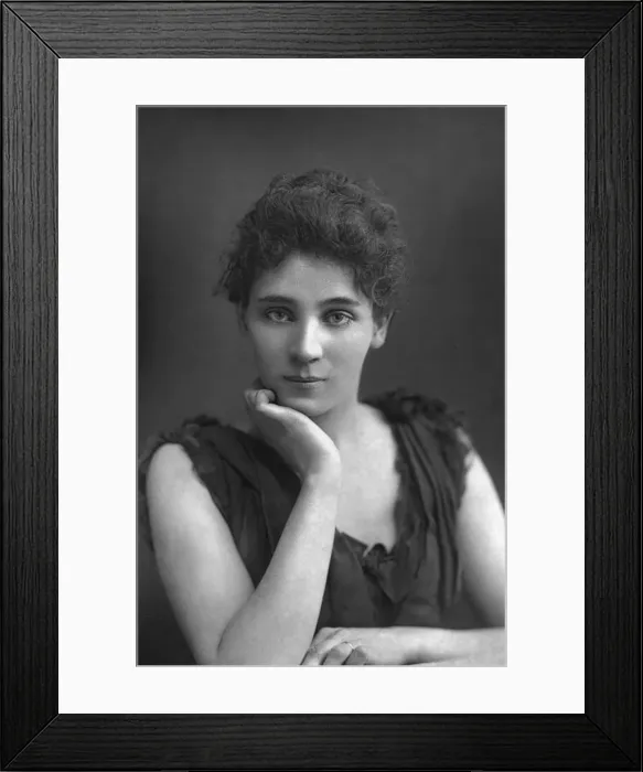 Framed Print : Elizabeth Robins (1862-1952), American actress, playwright, novelist, and suffragette, 1893. Artist: W&D Downey Framed Print : Elizabeth Robins (1862-1952), American actress, playwright, novelist, and suffragette, 1893. Artist: W&D Downey