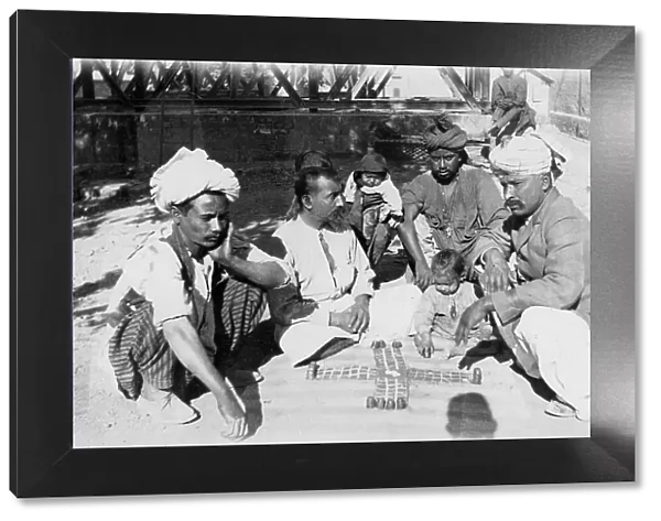 Hindus gambling, India, 1916-1917