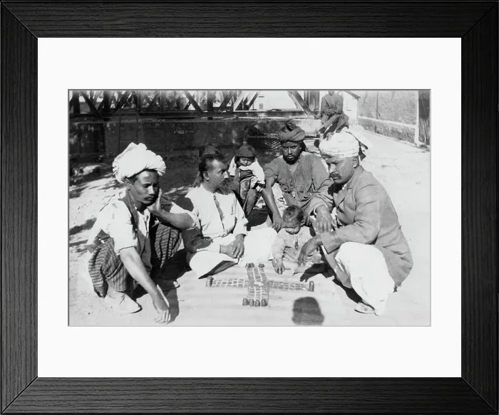 Framed Print : Hindus gambling, India, 1916-1917 Framed Print : Hindus gambling, India, 1916-1917