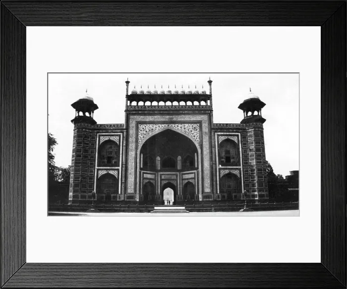 Framed Print : Gateway to the Taj Mahal, Agra, India, 1916-1917 Framed Print : Gateway to the Taj Mahal, Agra, India, 1916-1917
