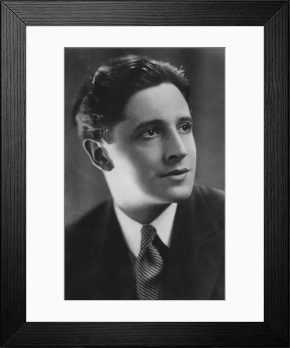 Framed Print : Ivor Novello (183-1951), Welsh composer, singer and actor, c1920s Framed Print : Ivor Novello (183-1951), Welsh composer, singer and actor, c1920s