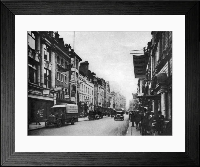 Framed Print : Looking south in New Bond Street, London, 1926-1927 Framed Print : Looking south in New Bond Street, London, 1926-1927
