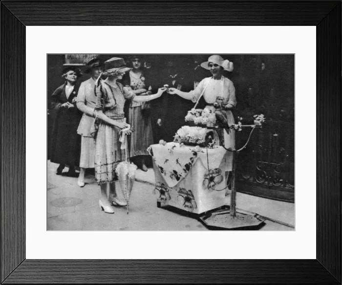 Framed Print : Rose Day, London, 1926-1927 Framed Print : Rose Day, London, 1926-1927
