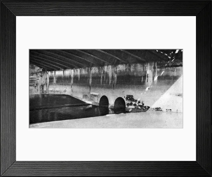 Framed Print : The mouth of the Holebourne, where it finds the Thames as the Fleet Ditch, London, 1926-1927 Framed Print : The mouth of the Holebourne, where it finds the Thames as the Fleet Ditch, London, 1926-1927