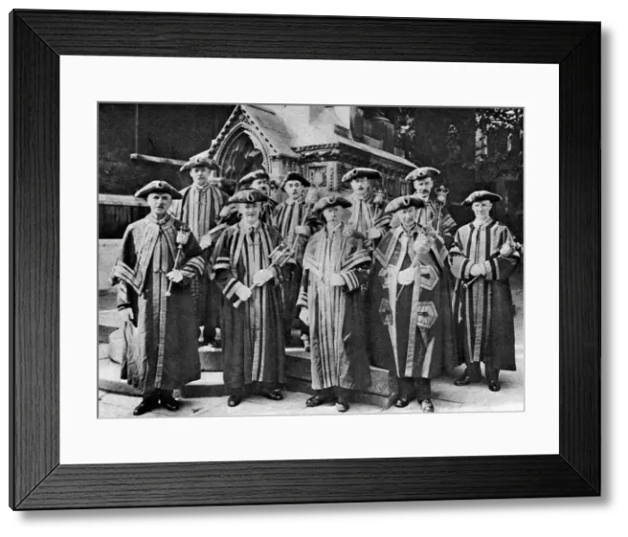Framed Print : The ward beadles, Guildhall, London, 1926-1927 Framed Print : The ward beadles, Guildhall, London, 1926-1927