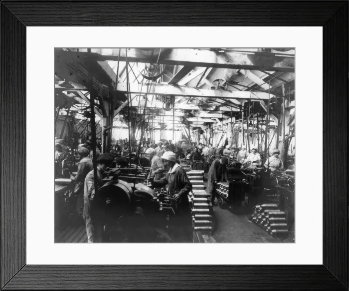 Framed Print : Munitions factory, London, World War I, 1914-1918. Artist: Haua Framed Print : Munitions factory, London, World War I, 1914-1918. Artist: Haua