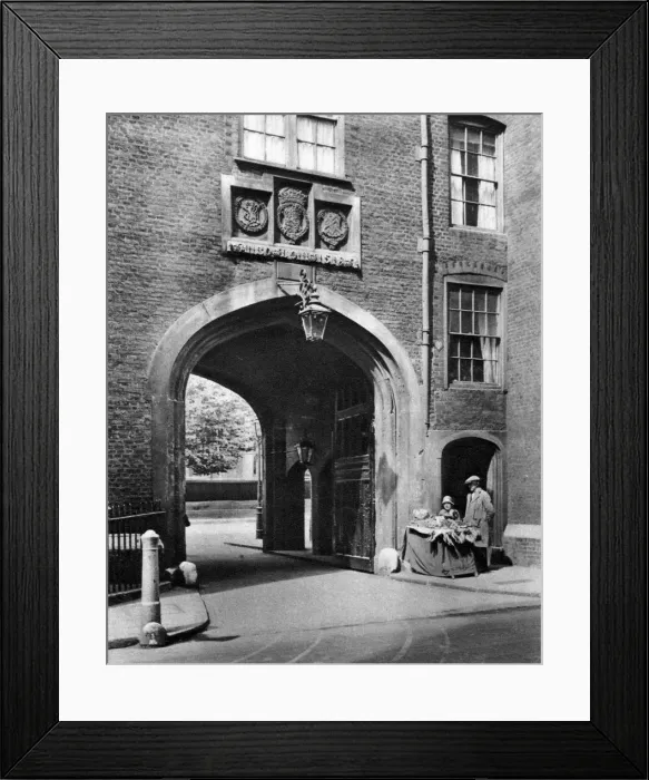 Framed Print : A Tudor gateway leading to Lincolns Inn from Chancery Lane, 1926-1927. Artist: McLeish Framed Print : A Tudor gateway leading to Lincolns Inn from Chancery Lane, 1926-1927. Artist: McLeish